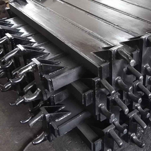 Strong Alloy Conveyor Scrapper